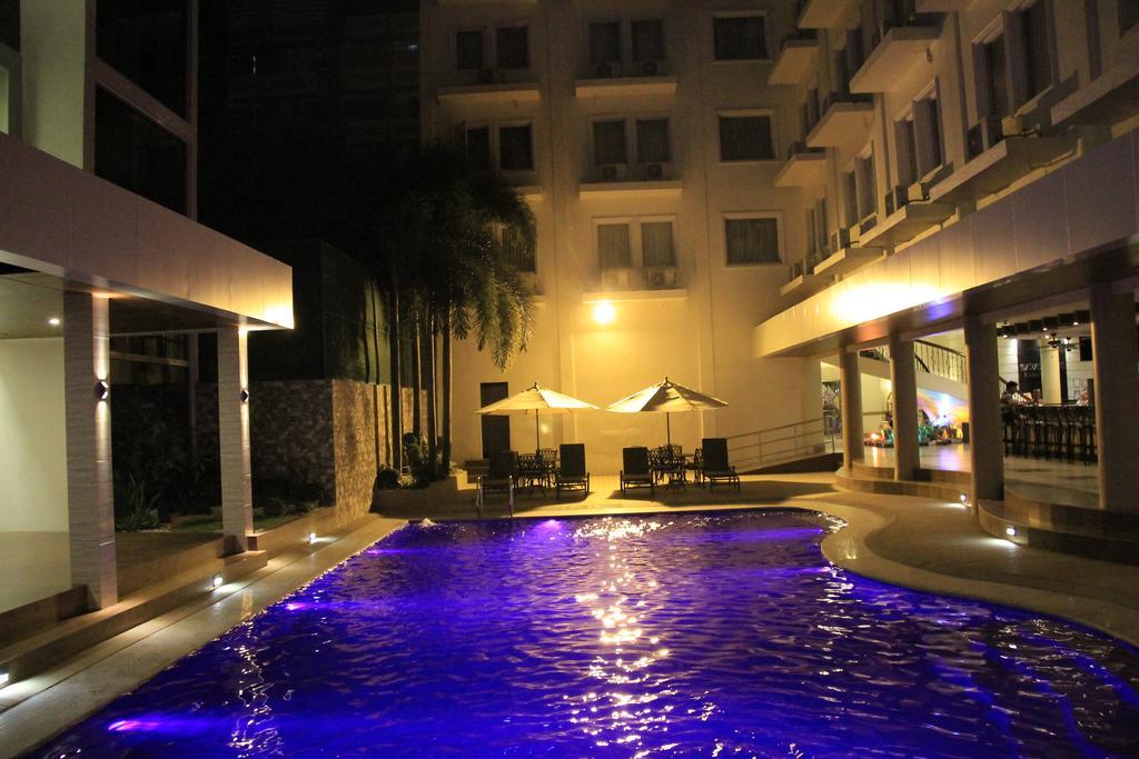 Savannah Resort Hotel Ángeles Exterior foto
